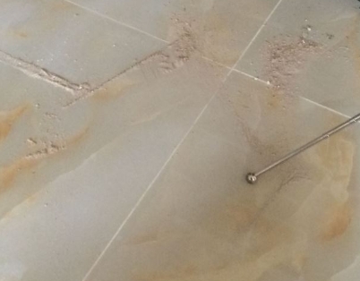 铜梁瓷砖空鼓维修公司分享粘合剂选择不当在瓷砖铺贴过程中可能导致以下问题